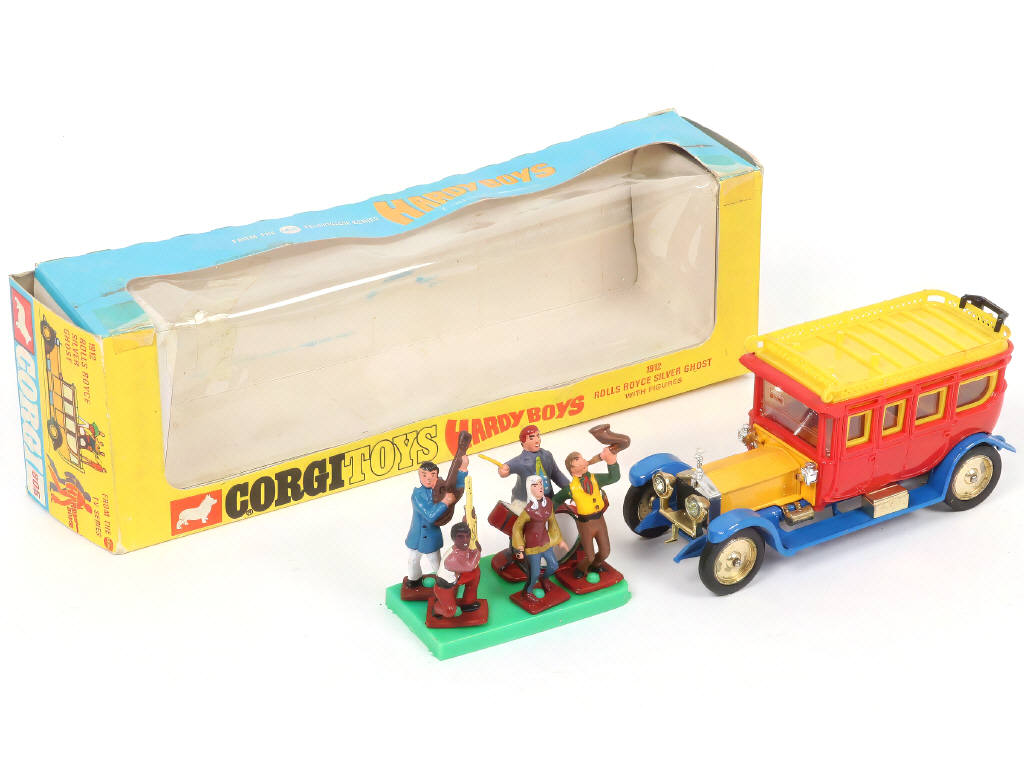 Lot 138 - CORGI TOYS (GB) (1)