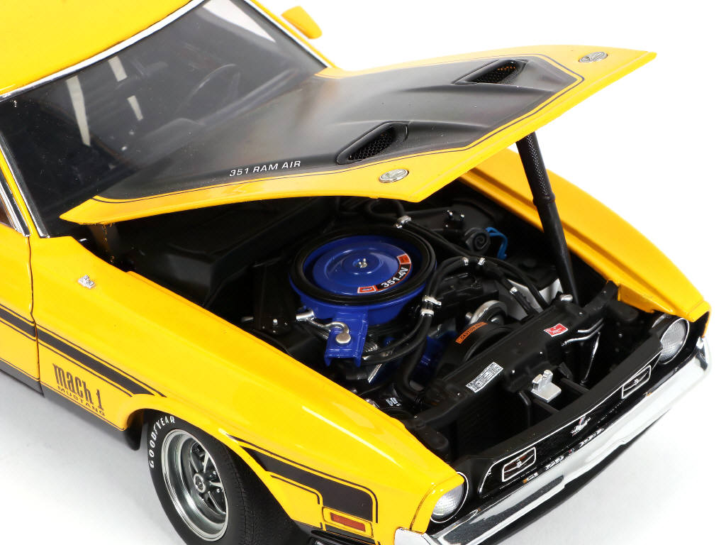 Lot 4 - AUTOART (ALLEMAGNE) (1)