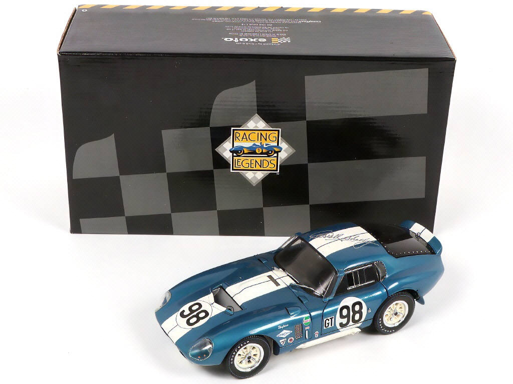 Lot 23 - EXOTO (USA) (1)