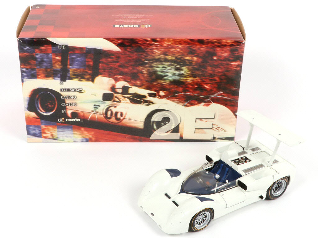 Lot 30 - EXOTO (USA) (1)