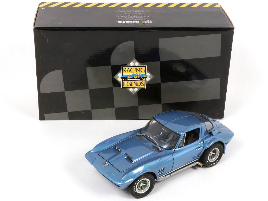 Lot 34 - EXOTO (USA) (1)