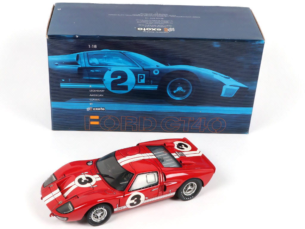 Lot 59 - EXOTO (USA) (1)