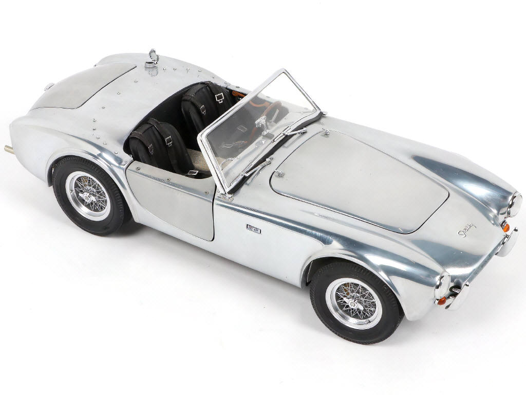 Lot 60 - EXOTO (USA) (1)