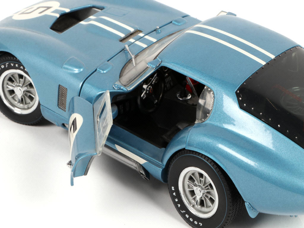 Lot 79 - EXOTO (USA) (1)