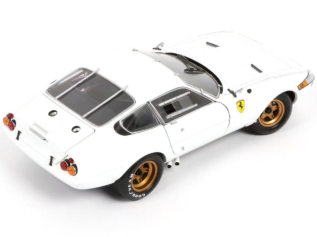Lot 94 - KYOSHO (JAPON) (1)