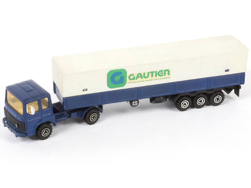 Lot 218 - MAJORETTE (FRANCE) (1)