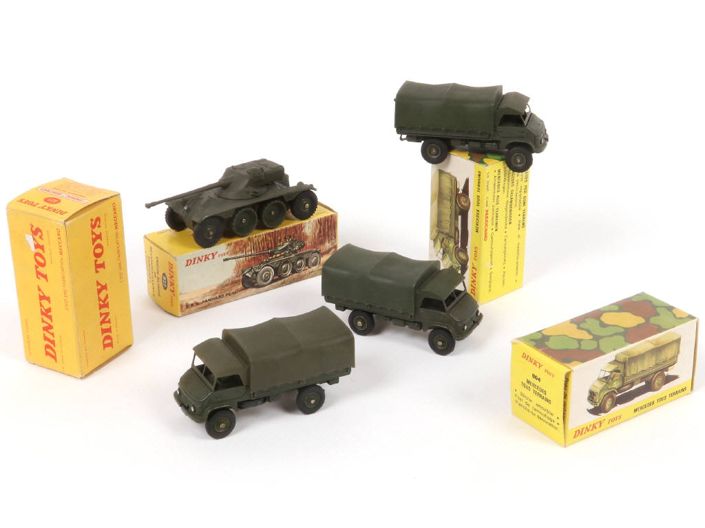 Lot 301 - DINKY TOYS (FRANCE) (4)