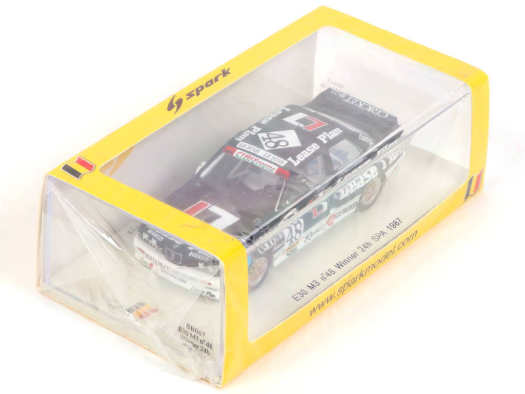 Lot 61 - SPARK (MACAU) (1)