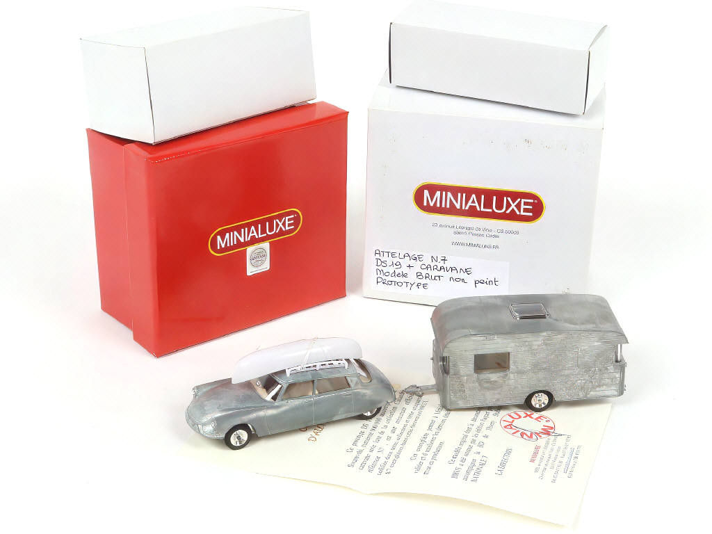 Lot 208 - MINIALUXE (FRANCE) (1)