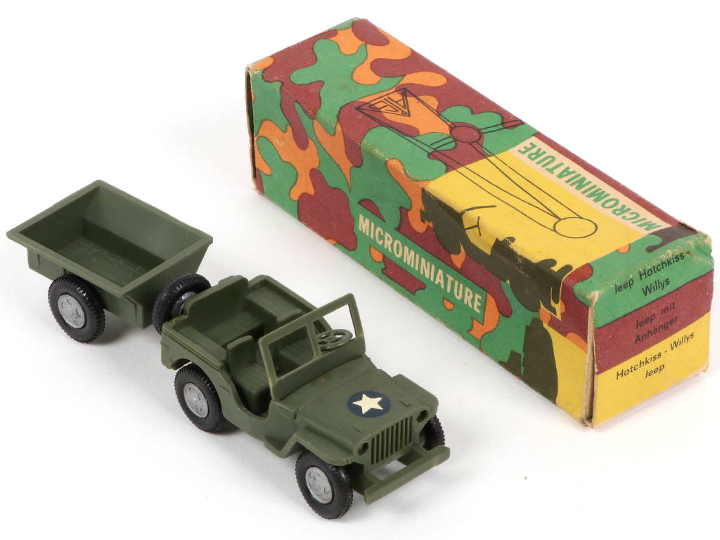 Lot 121 - POLITOYS (ITALIE) (2)