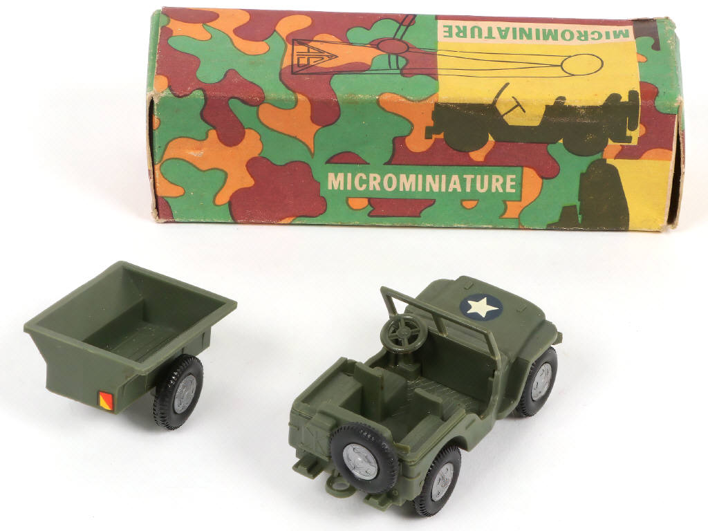 Lot 121 - POLITOYS (ITALIE) (2)