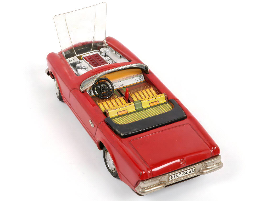 Lot 22 - BANDAÏ (JAPON) (1)