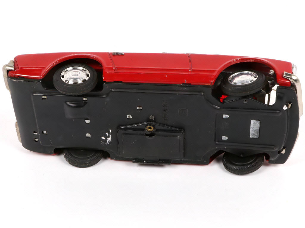 Lot 22 - BANDAÏ (JAPON) (1)