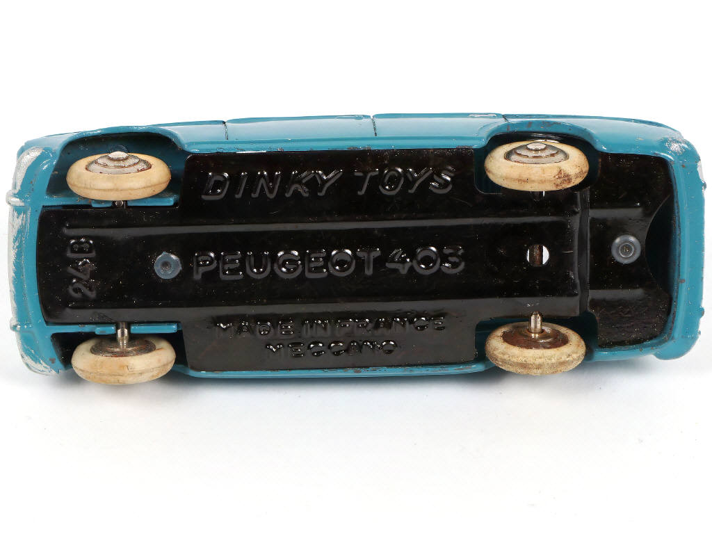 Lot 266 - DINKY TOYS (FRANCE) (1)