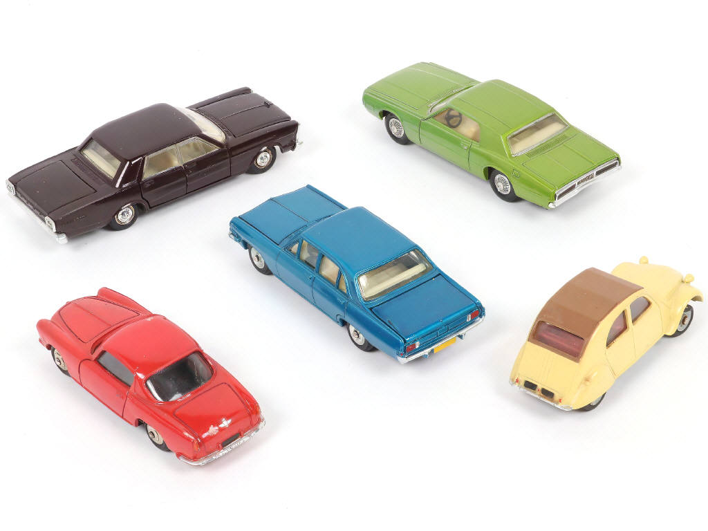Lot 306 - DINKY TOYS (FRANCE) (5)