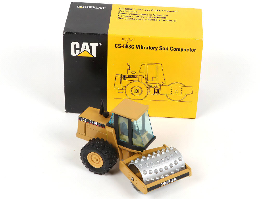 Lot 76 - NZG (ALLEMAGNE) (5)