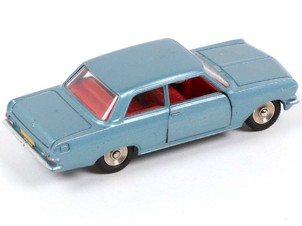 Lot 273 - DINKY TOYS (FRANCE) (1)