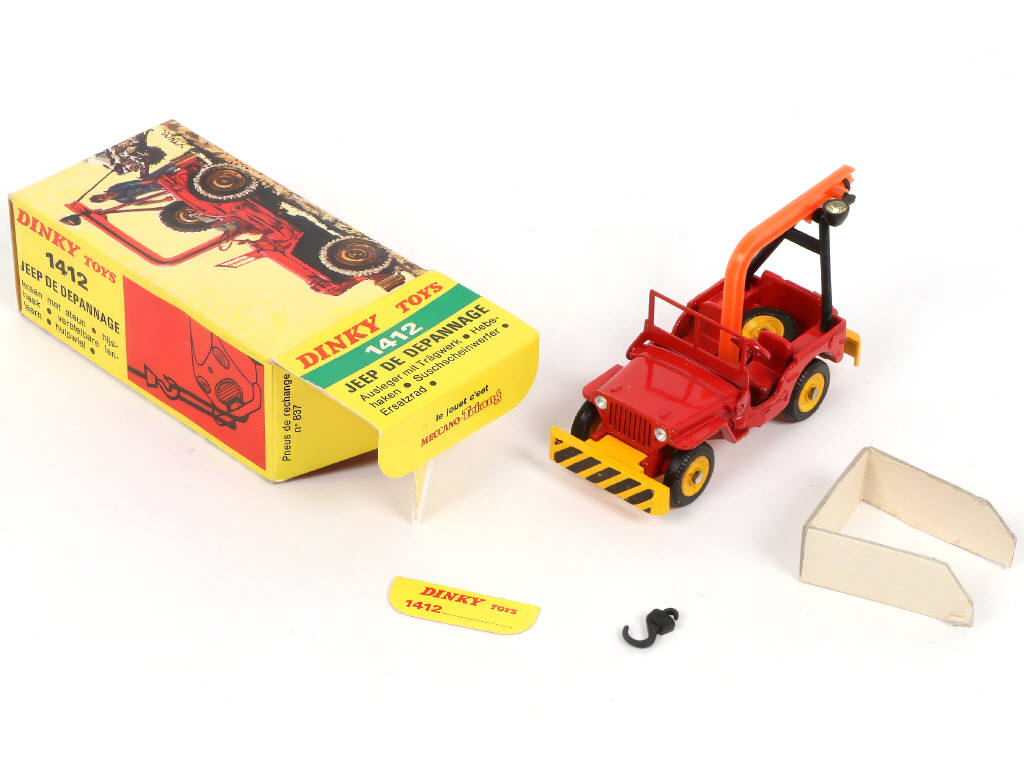 Lot 276 - DINKY TOYS (FRANCE) (1)