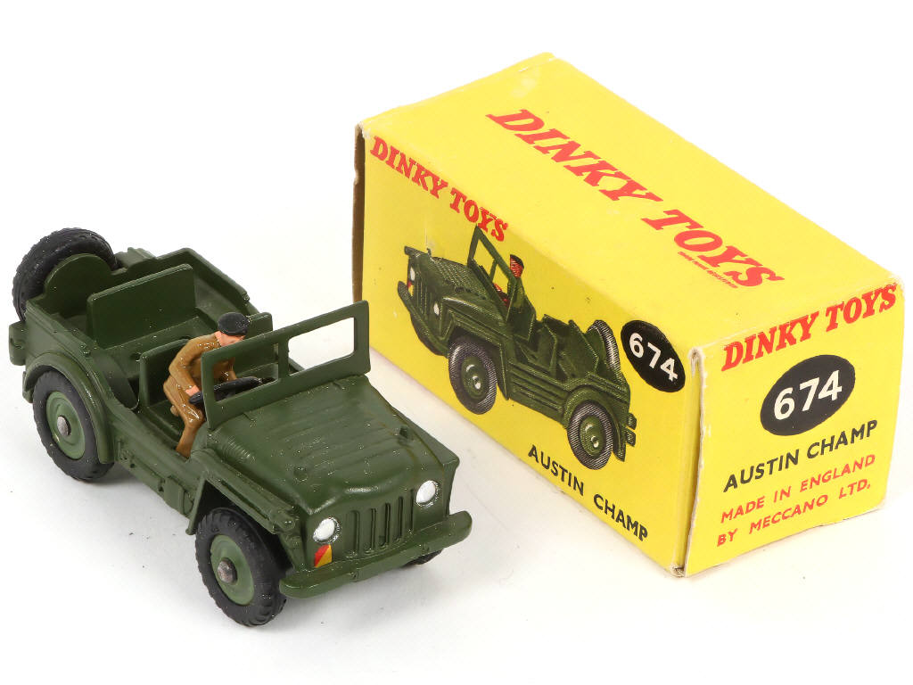 Lot 249 - DINKY TOYS (GB) (1)