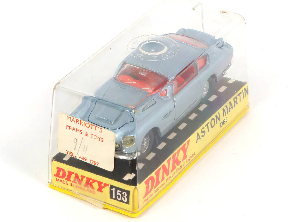 Lot 245 - DINKY TOYS (GB) (1)