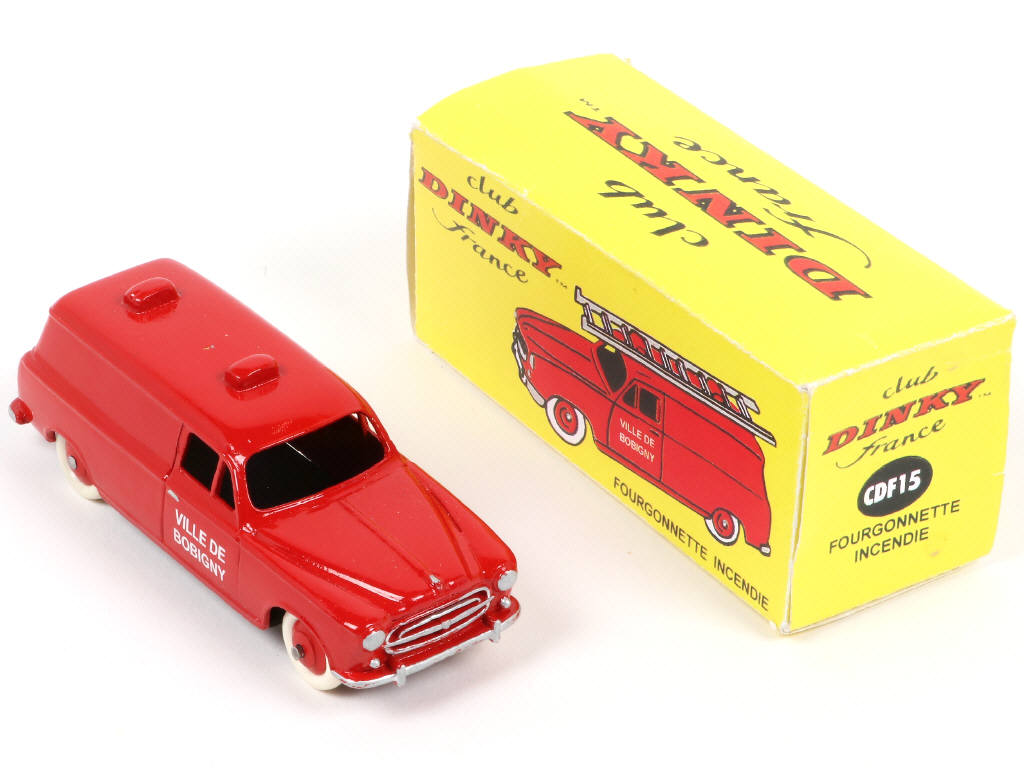 Lot 230 - CLUB DINKY FRANCE (1)