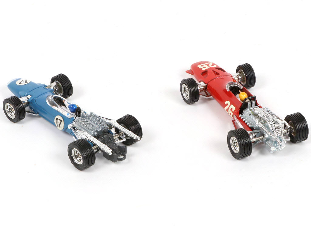 Lot 287 - DINKY TOYS (FRANCE) (2)