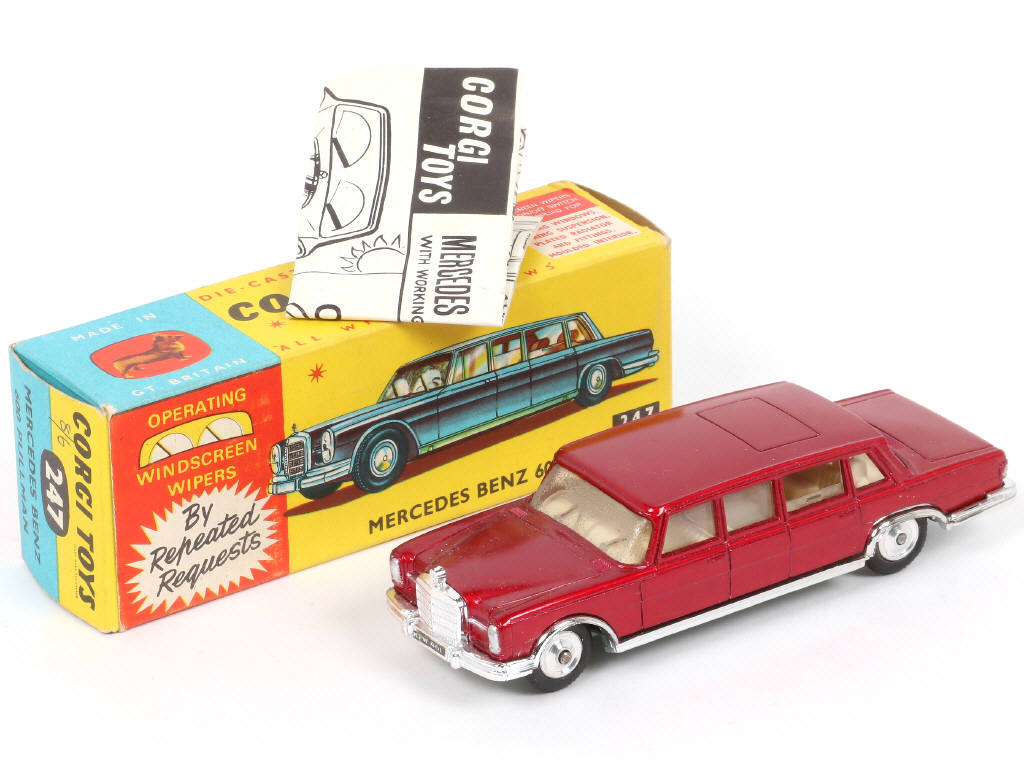 Lot 151 - CORGI TOYS (GB) (1)