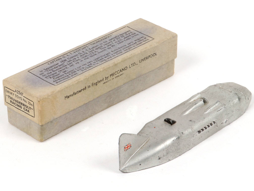 Lot 235 - DINKY TOYS (GB) (1)