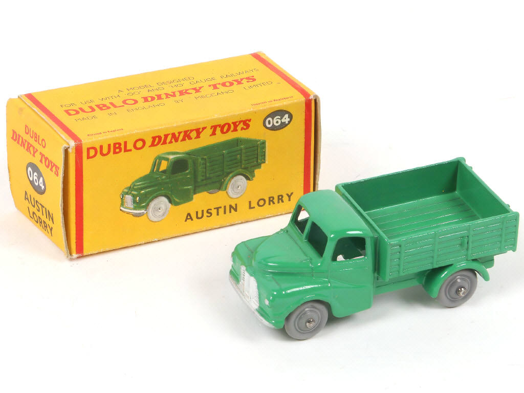 Lot 232 - DINKY TOYS (GB) (1)