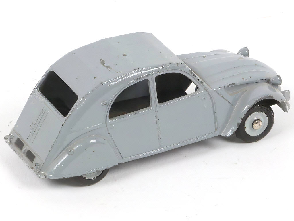 Lot 259 - DINKY TOYS (FRANCE) Série JUNIOR (1)