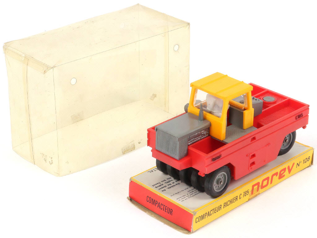 Lot 194 - NOREV (FRANCE) (1)