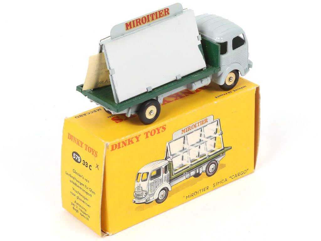 Lot 273 - DINKY TOYS (FRANCE) (1)