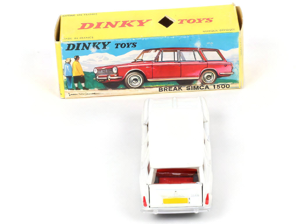 Lot 263 - DINKY TOYS (FRANCE) (1)