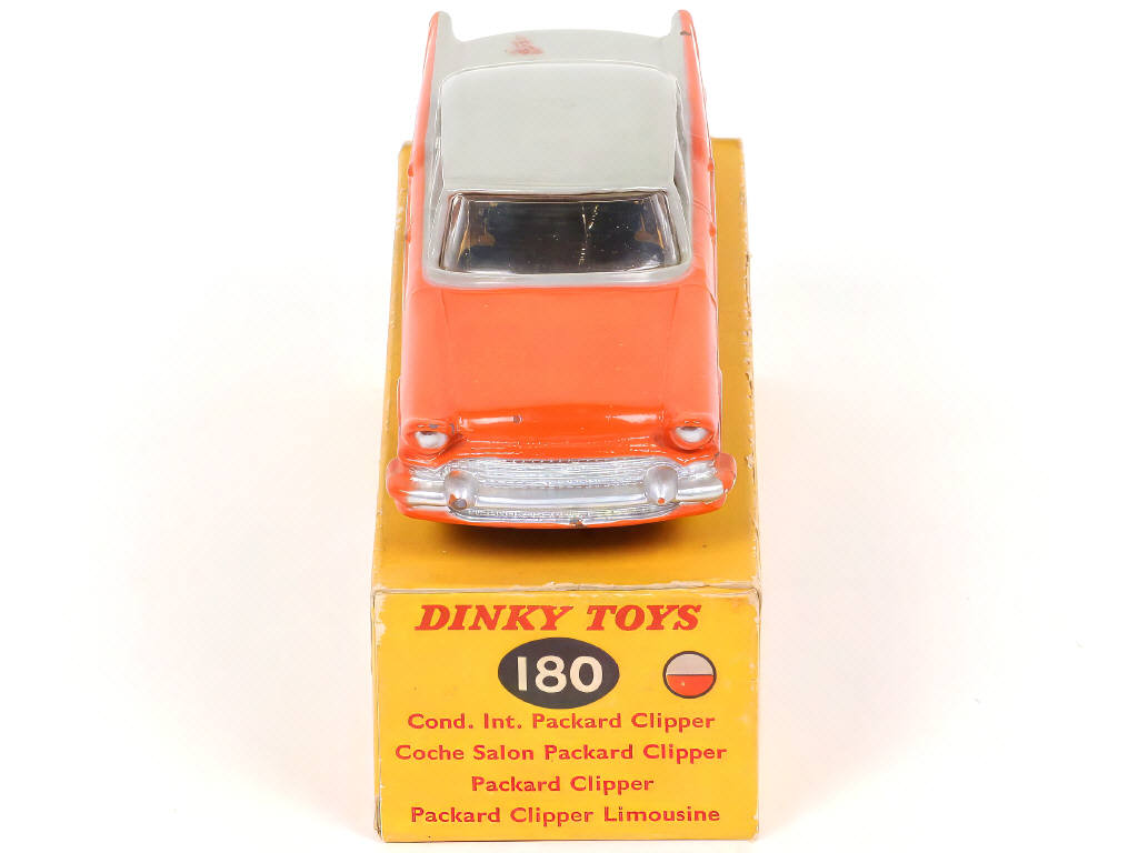 Lot 208 - DINKY TOYS (GB) (1)