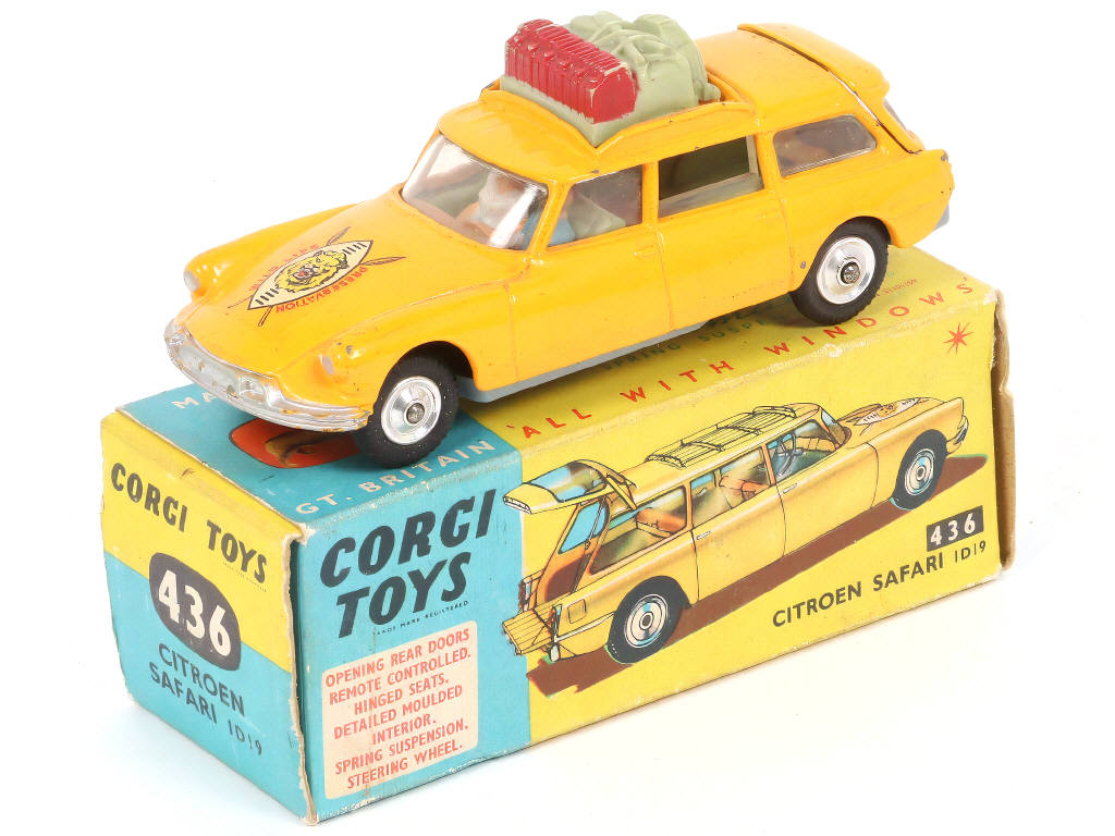 Lot 125 - CORGI TOYS (GB) (1)