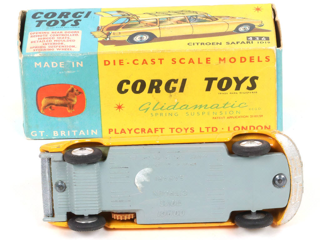 Lot 125 - CORGI TOYS (GB) (1)