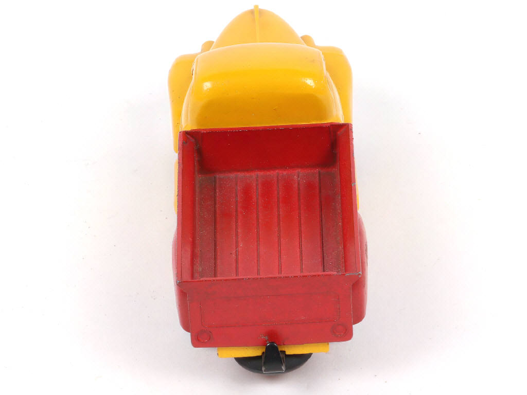 Lot 243 - DINKY TOYS (FRANCE) (1)