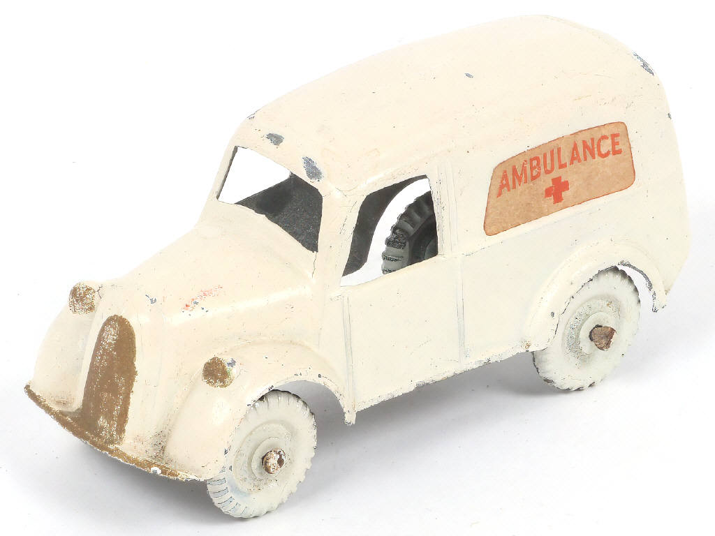 Lot 111 - CHARBENS (GB) (1)