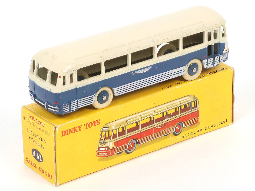 Lot 277 - DINKY TOYS (FRANCE) (1)
