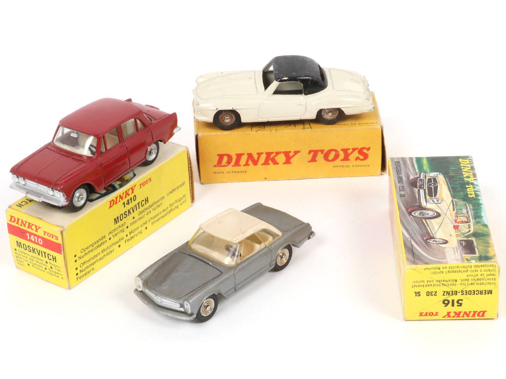 Lot 289 - DINKY TOYS (FRANCE) (3)