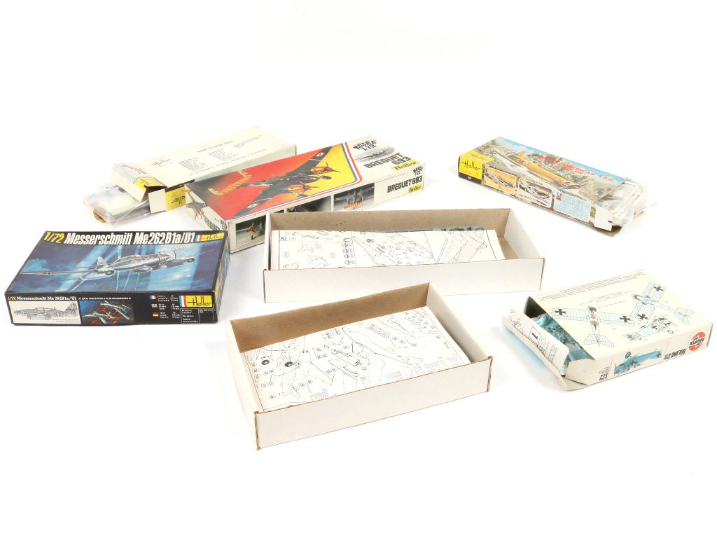 Lot 32 - DIVERS (18)