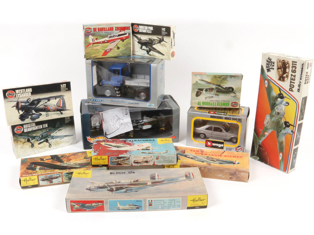 Lot 29 - DIVERS (13)