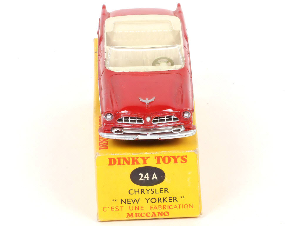 Lot 244 - DINKY TOYS (FRANCE) (1)