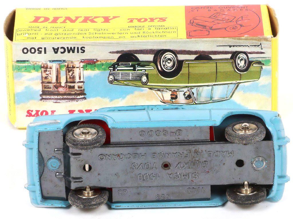 Lot 262 - DINKY TOYS (FRANCE) (1)