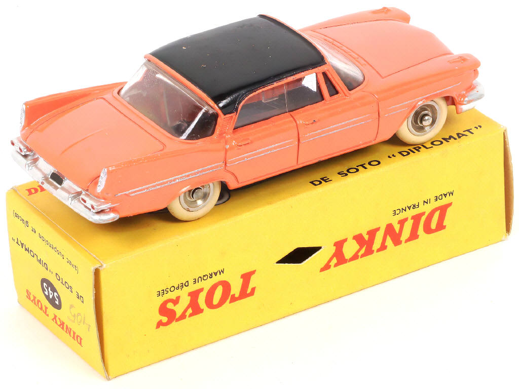 Lot 255 - DINKY TOYS (FRANCE) (1)