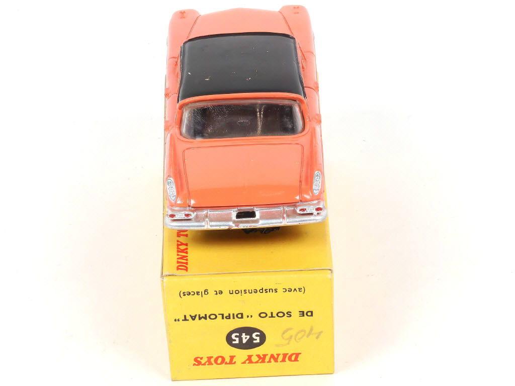 Lot 255 - DINKY TOYS (FRANCE) (1)
