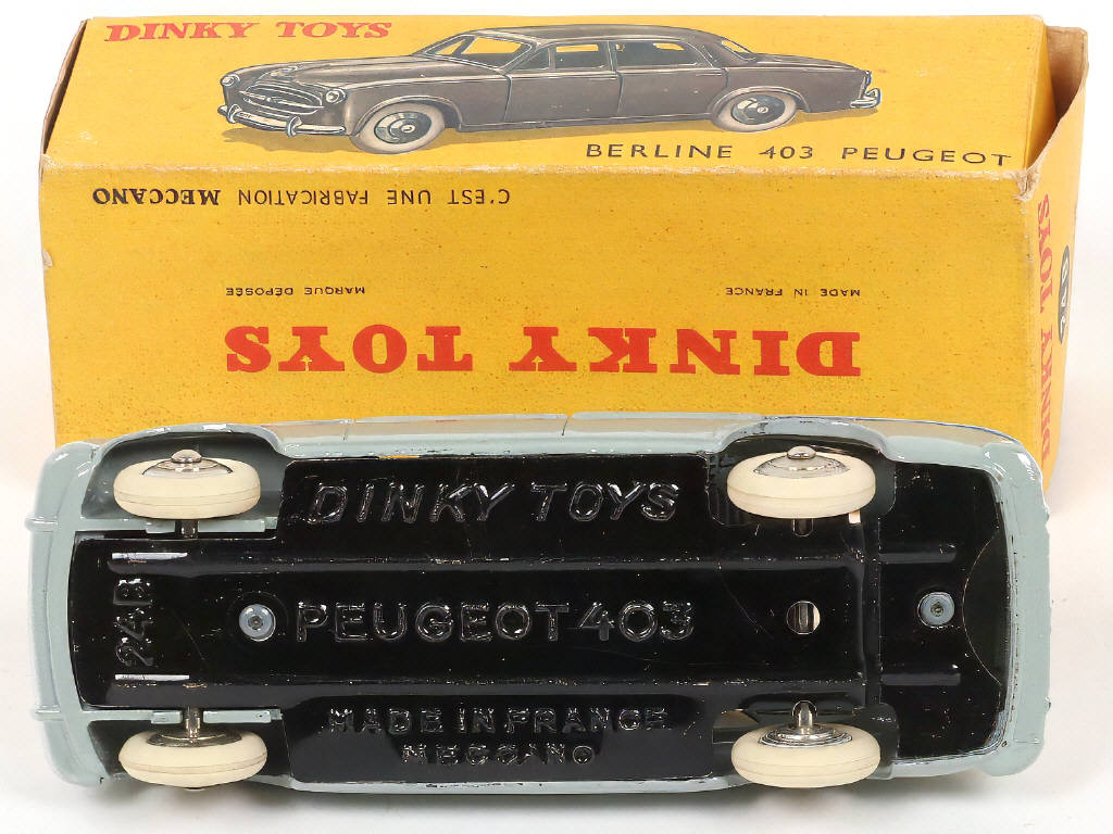 Lot 245 - DINKY TOYS (FRANCE) (1)