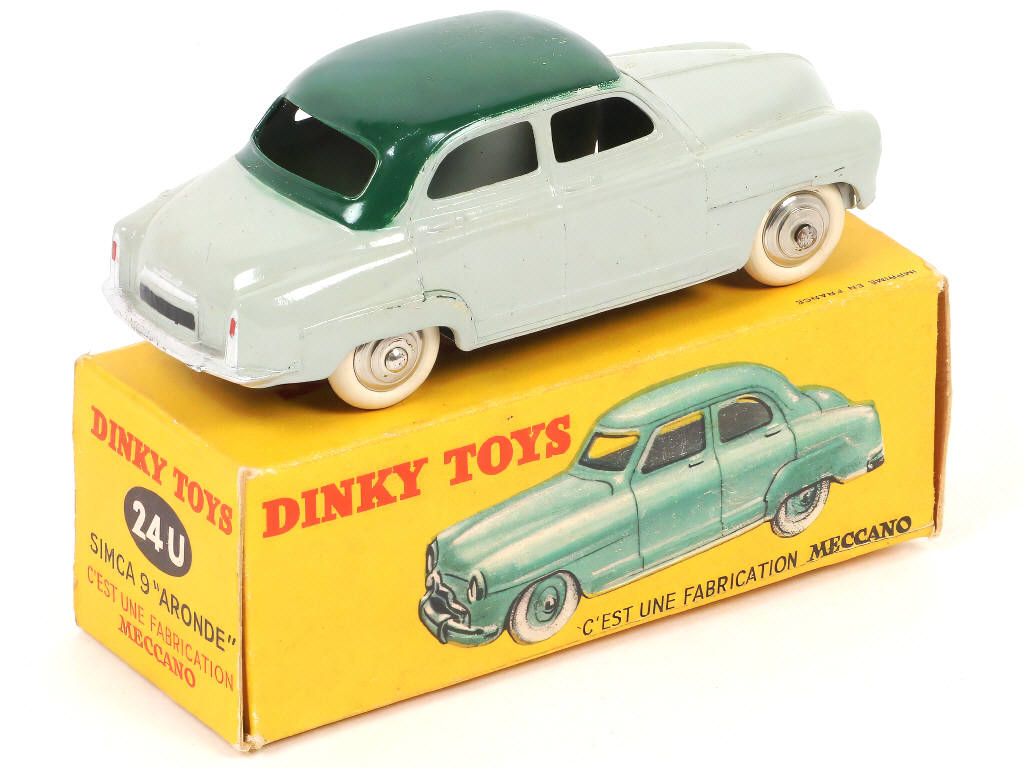 Lot 246 - DINKY TOYS (FRANCE) (1)