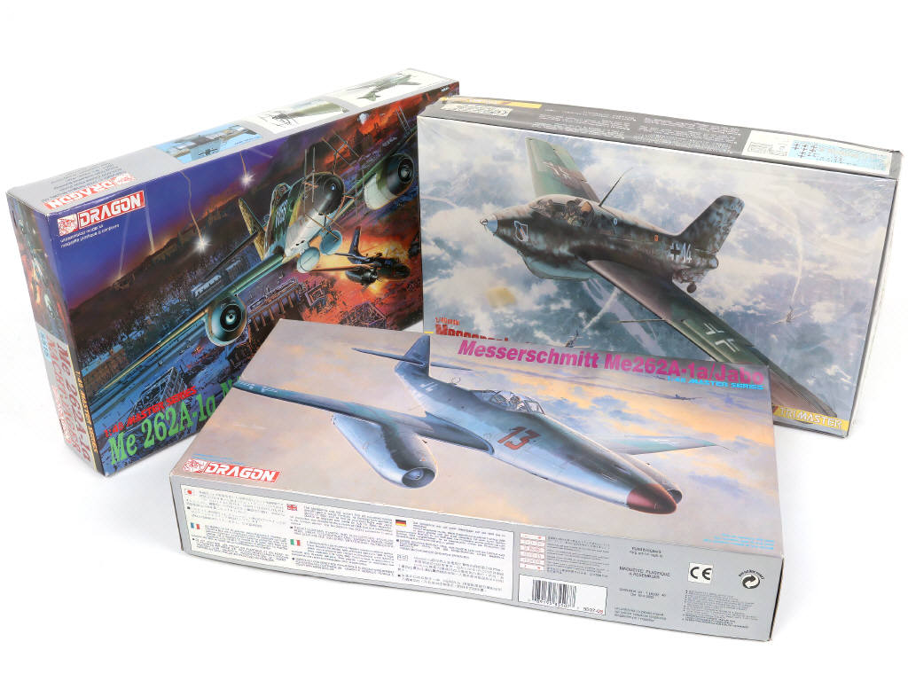 Lot 19 - DRAGON (CHINE) (3)