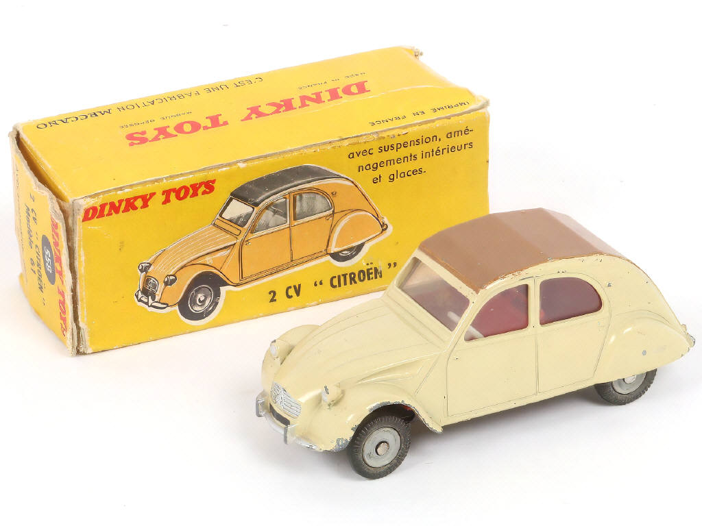 Lot 259 - DINKY TOYS (FRANCE) (1)